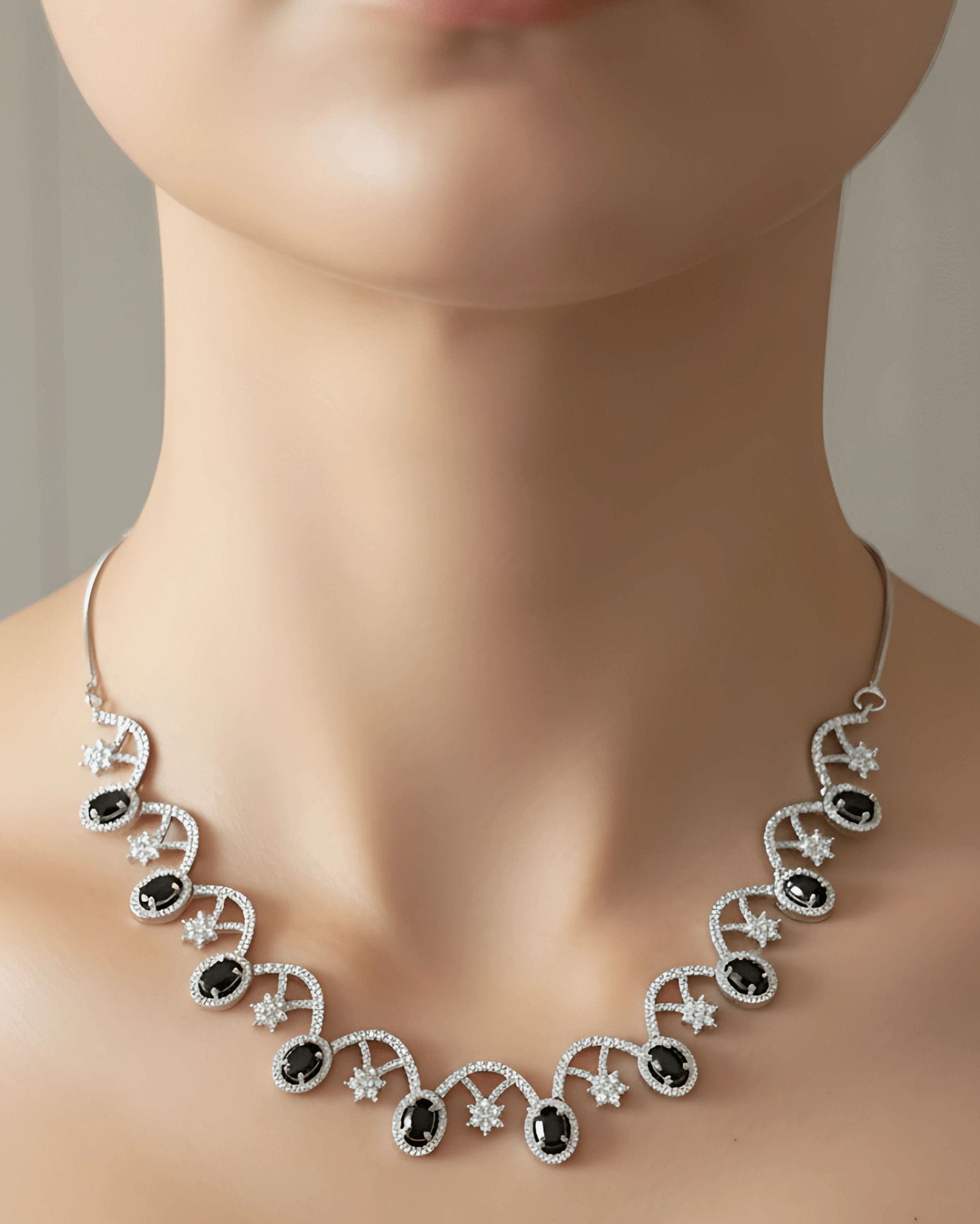 Celestial Noir Necklace - Image 3