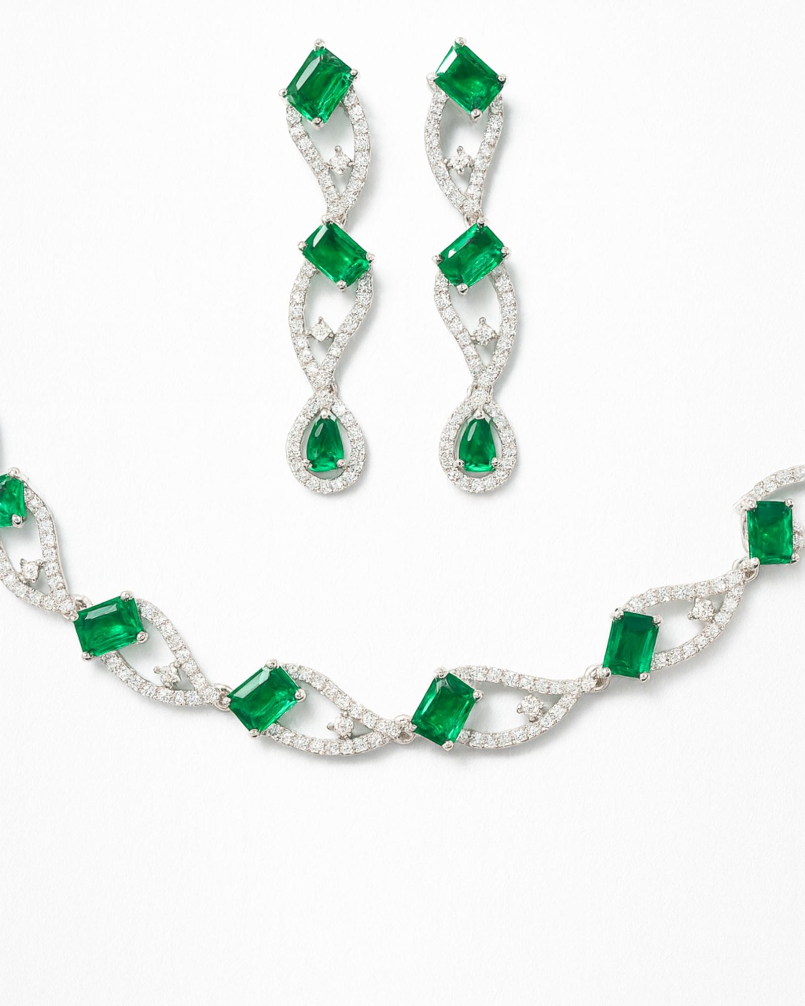 Emerald Grace Necklace - Image 6