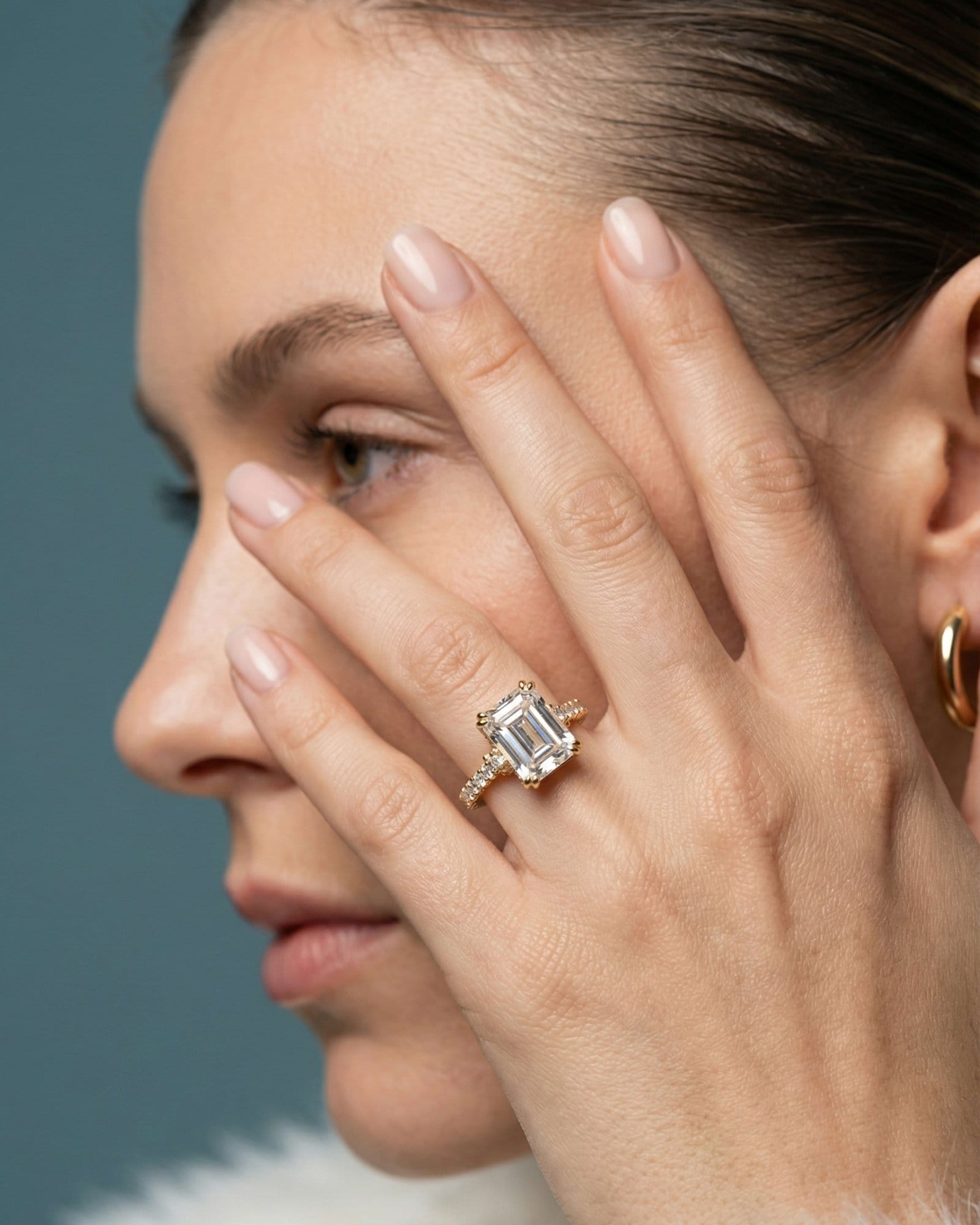 Emerald-cut center stone Ring - Image 3