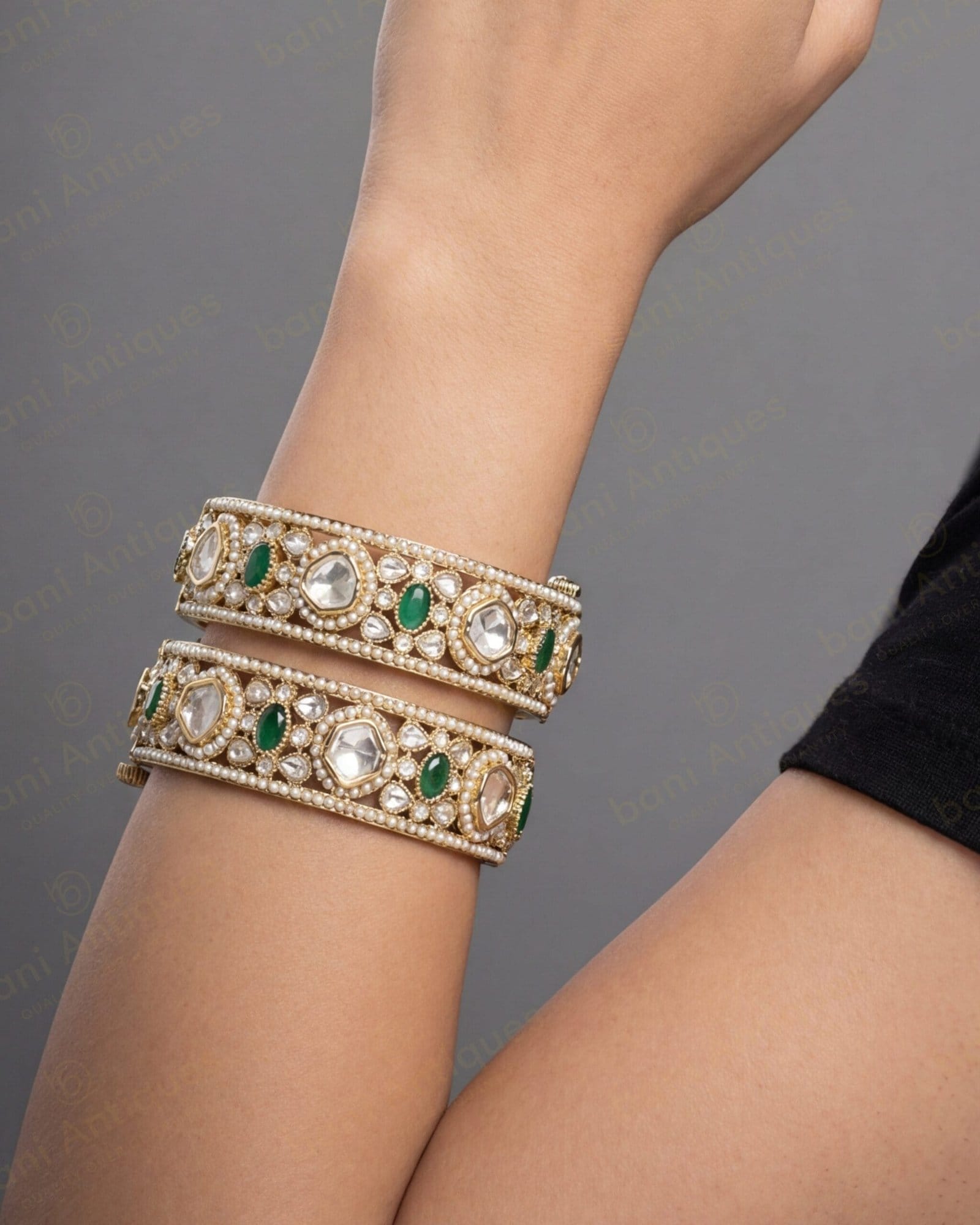 Emerald Green Kundan Polki Bangle